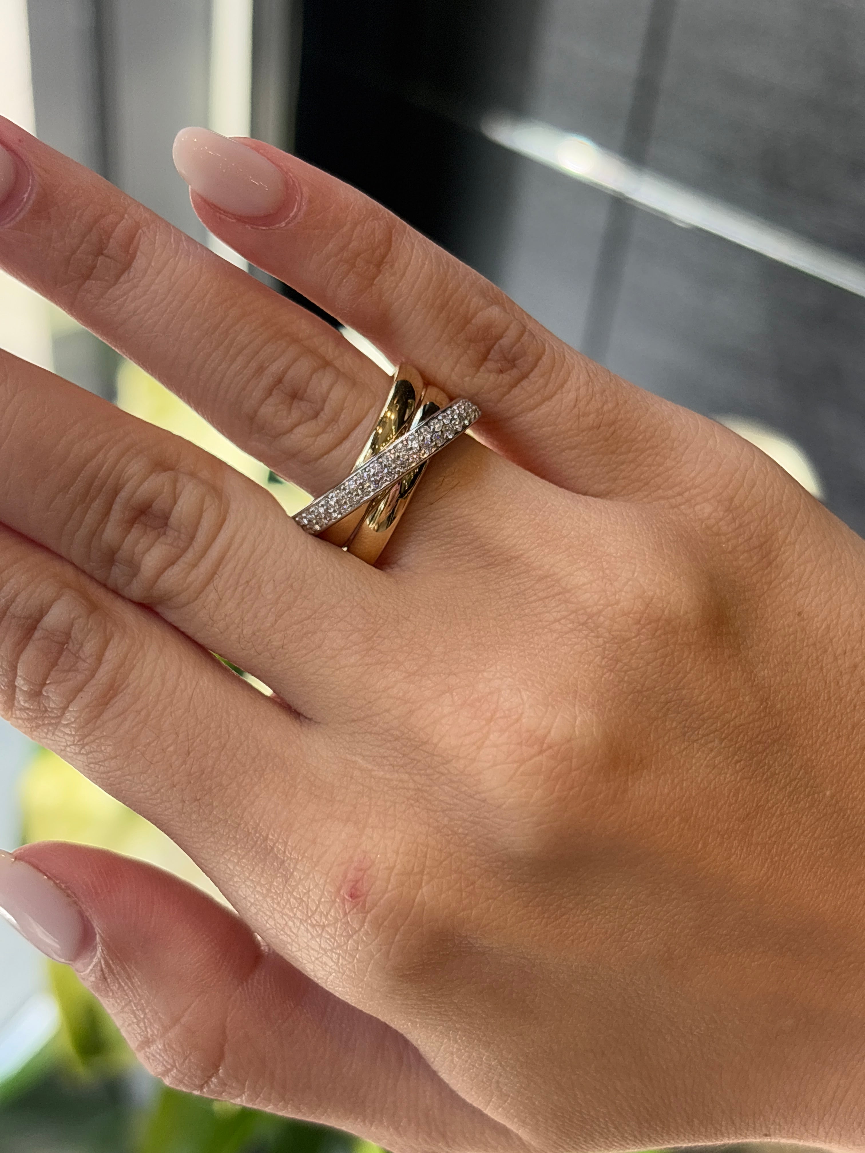 Aurora Crossover Ring