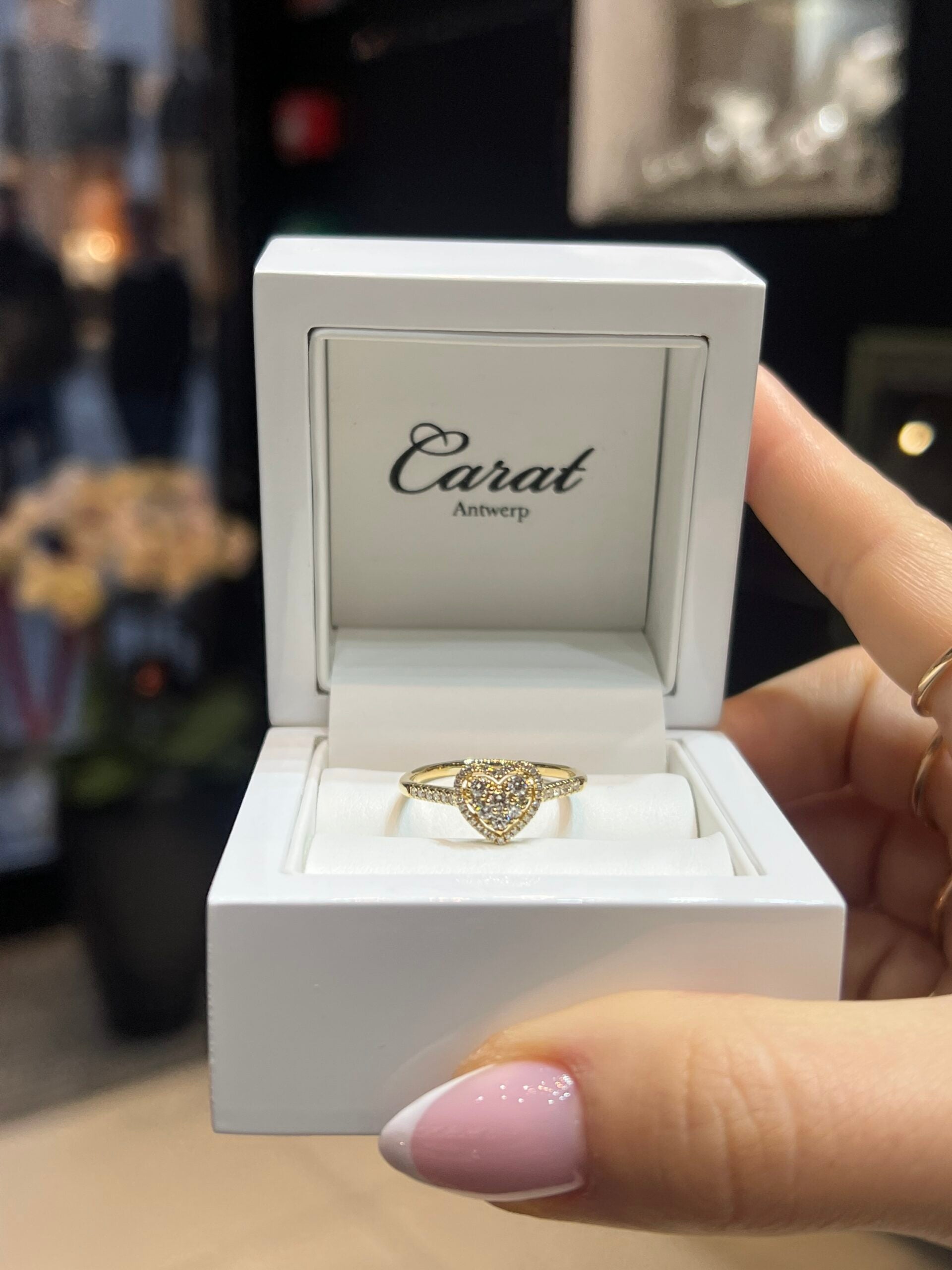 Heart Side Diamonds Ring
